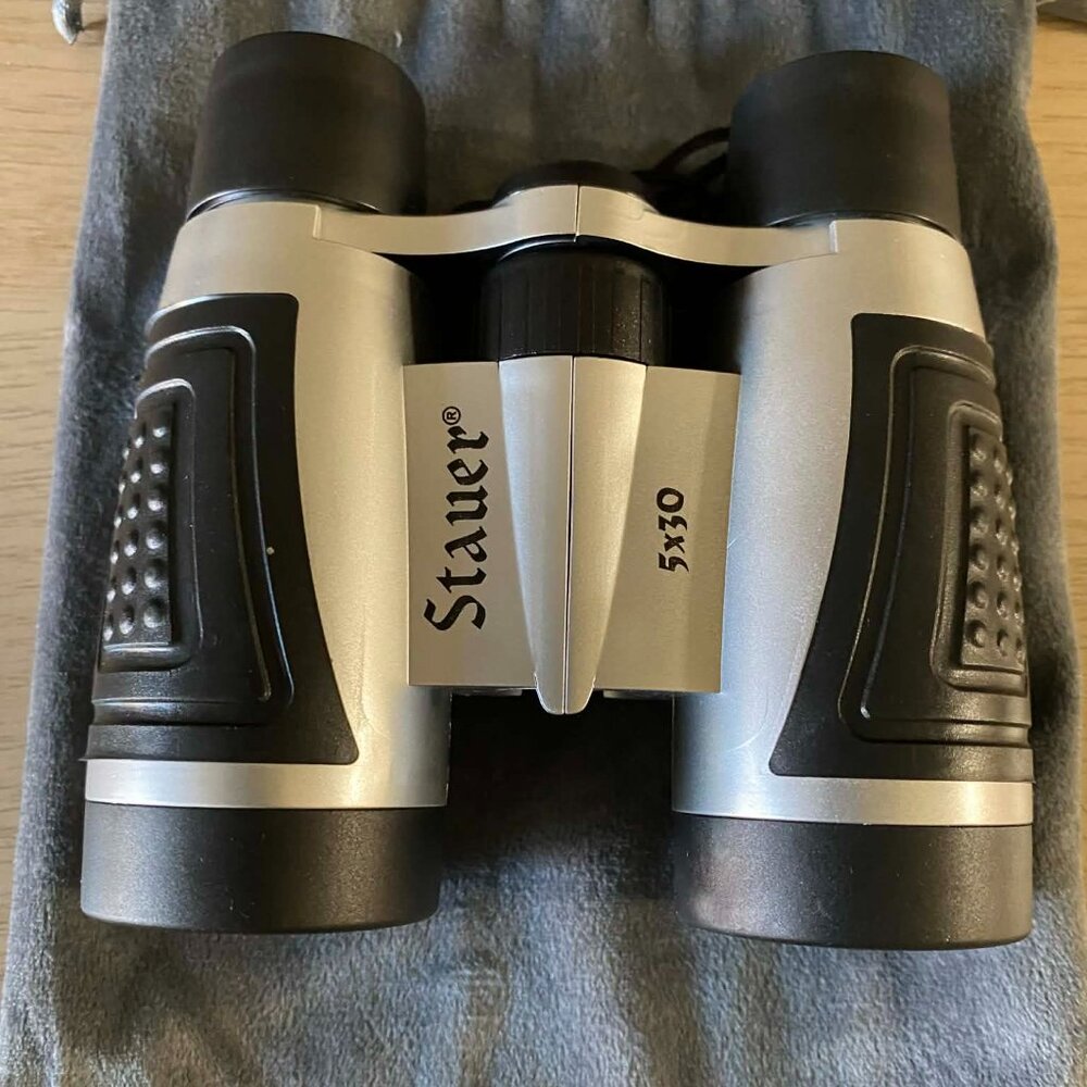Stauer 5x30 TrekLite Binoculars Black & Silver Compact & Easy To Use